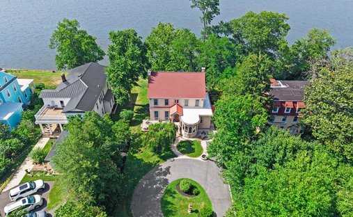 House in Beverly, New Jersey, United States 1