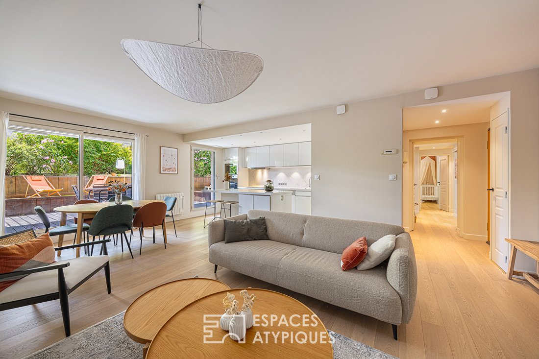 Apartment in Champvert-Point du Jour-Saint Irénée, Lyon 5e Arrondissement, Lyon 3 - 18369384