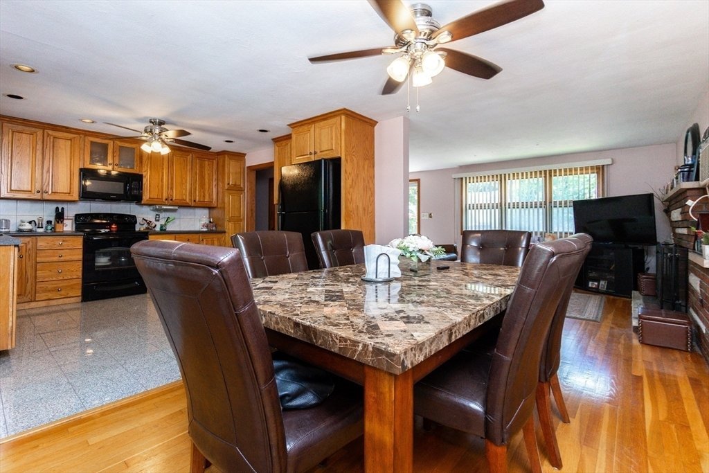 House in Saugus, Massachusetts, United States 3 - 18366833