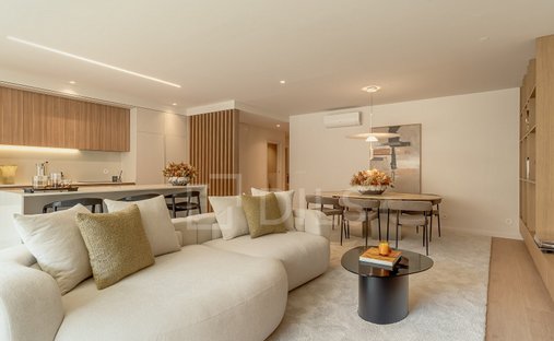Apartment in Paco de Arcos, Lisbon, Portugal 1
