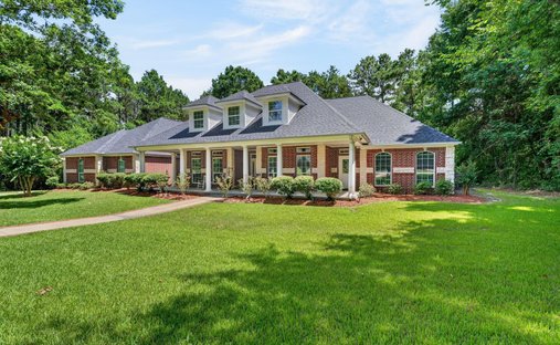 House in Huntington, Texas, United States 1