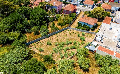 Terreno a Carcavelos e Parede, Lisbona, Portogallo 1