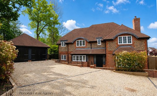 House in West Chiltington, England 1