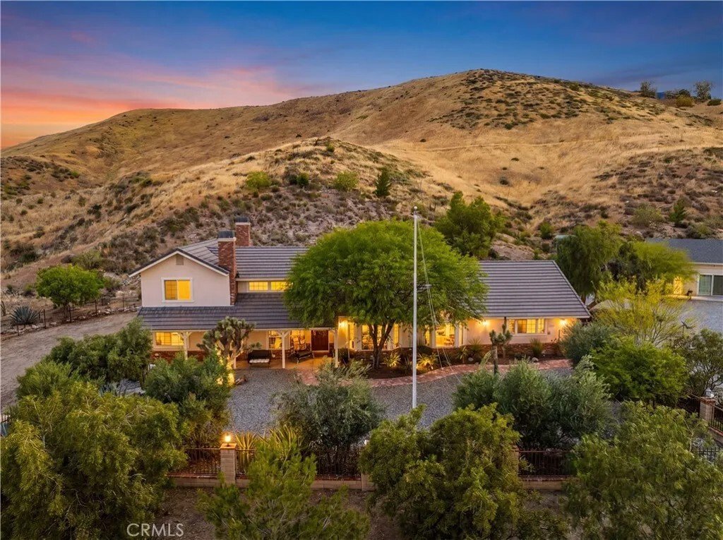 House in Santa Clarita, California, United States 1 - 17668211