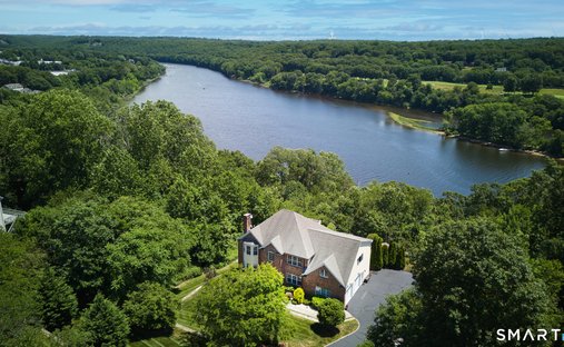 House in Shelton, Connecticut, United States 1