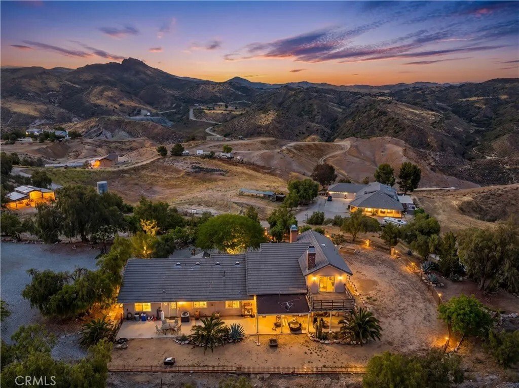 House in Santa Clarita, California, United States 3 - 17668211
