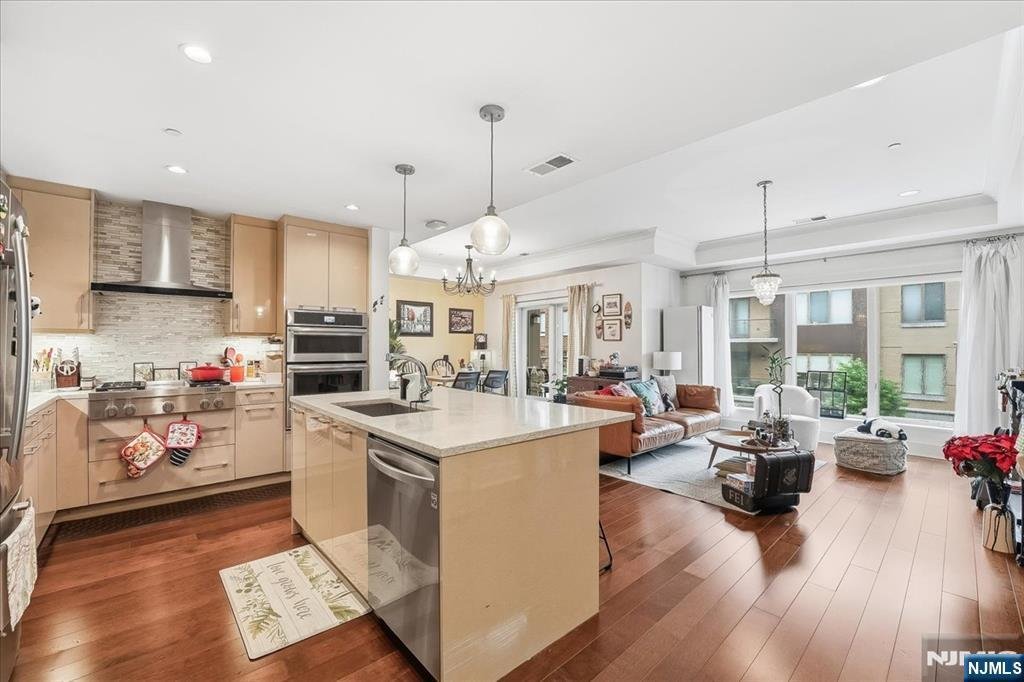 Condo in Weehawken, New Jersey, United States 1 - 18366393