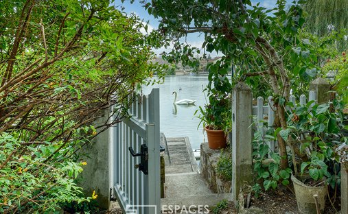 Villa in Port Aviation, Viry-Chatillon, France 1
