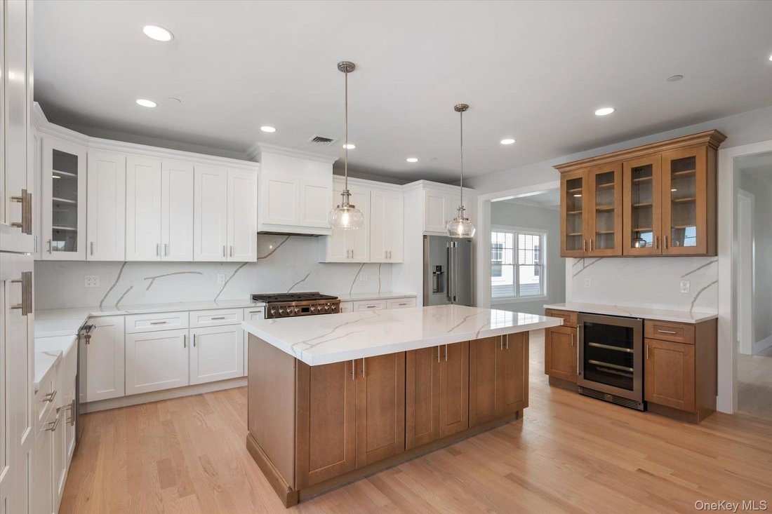 House in Island Park, New York, United States 4 - 18370215