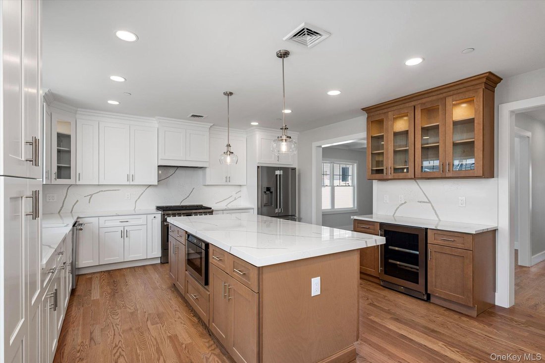 House in Island Park, New York, United States 3 - 18370203