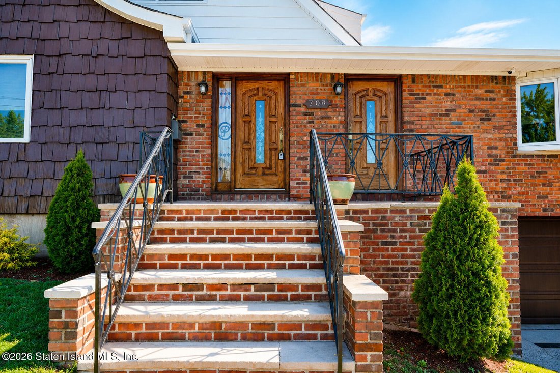 House in New York, New York, United States 4 - 18370172