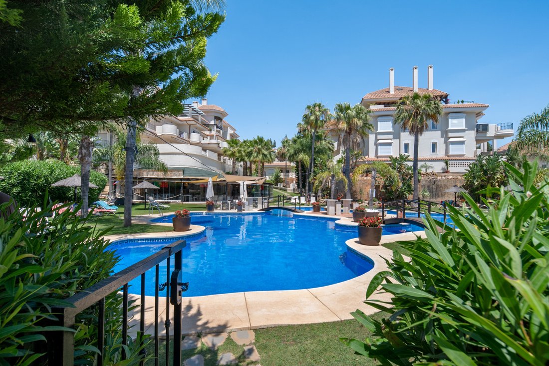 Penthouse in Puerto Banus, Marbella, Spain 2 - 18370667