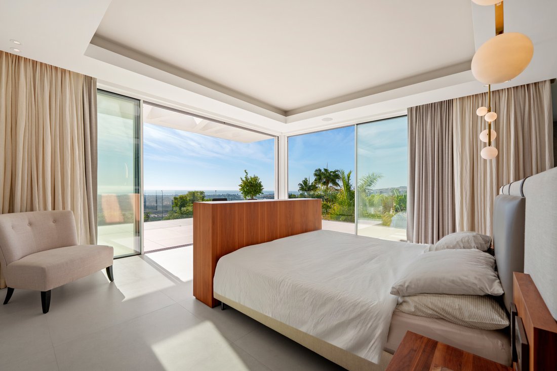 Villa in Benahavis, Andalusia, Spain 4 - 18370624