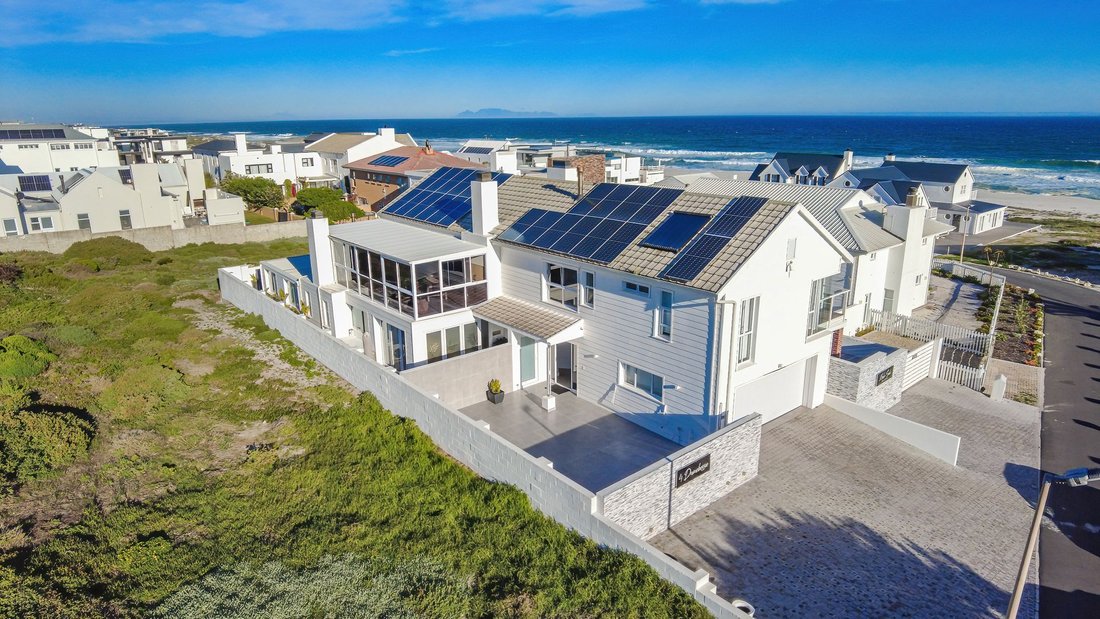 House in Yzerfontein, Western Cape, South Africa 1 - 18370127