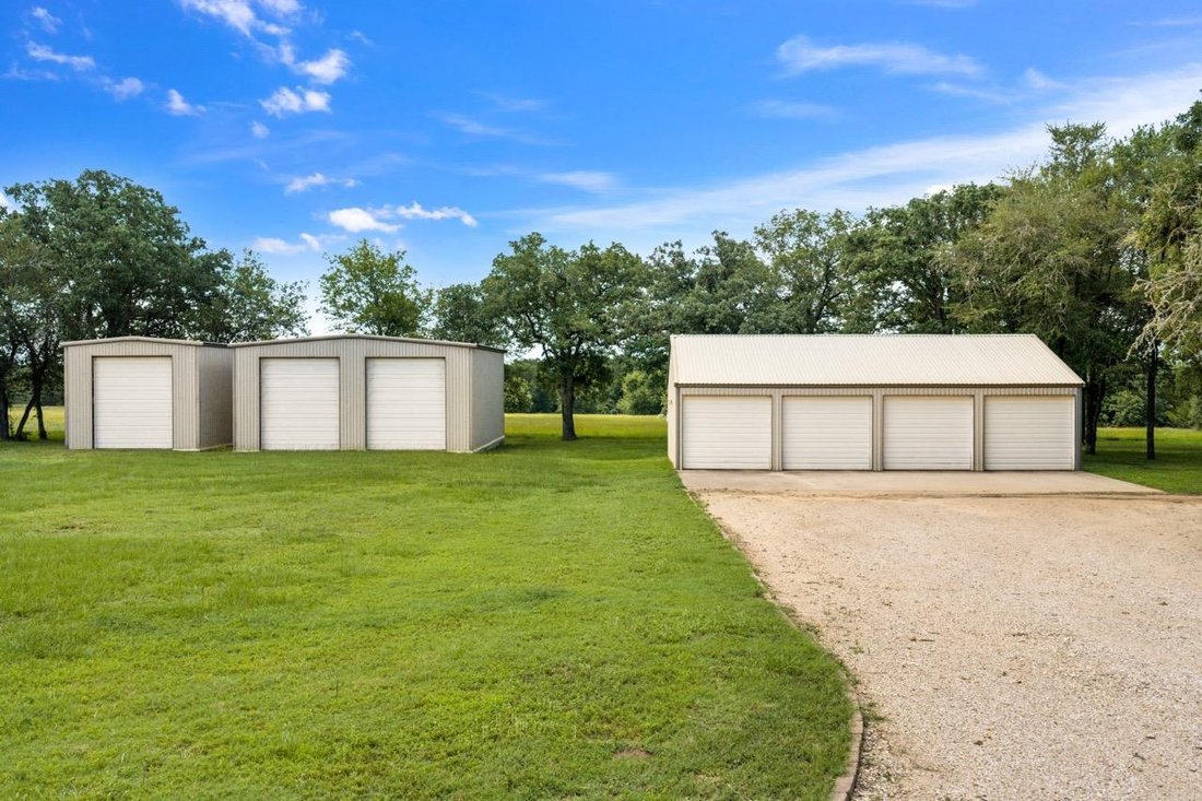 House in Davilla, Texas, United States 3 - 17621319