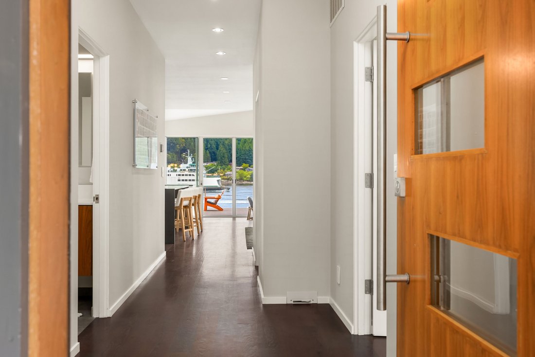 House in Bainbridge Island, Washington, United States 5 - 18369936