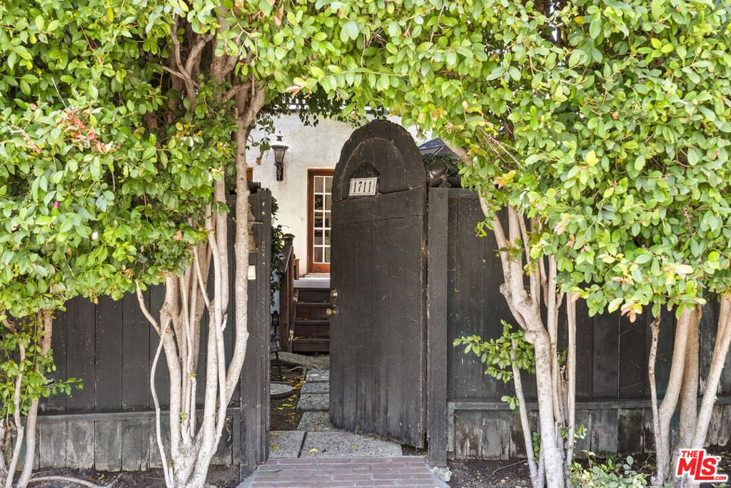 House in Los Angeles, California, United States 2 - 18370016