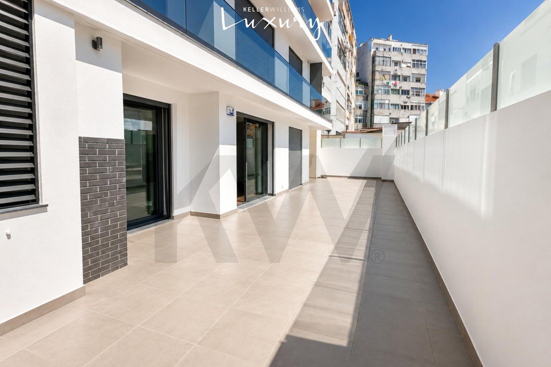 Apartment in Almada, Cova da Piedade, Pragal e Cacilhas, Setubal, Portugal 1 - 18317114