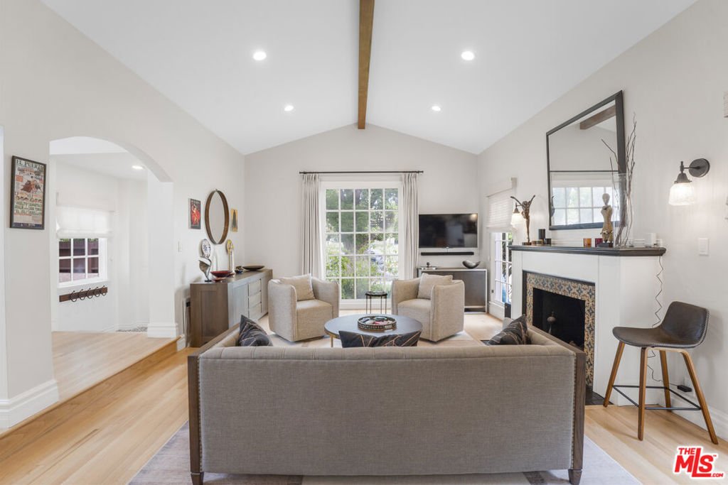 House in Los Angeles, California, United States 4 - 18369996