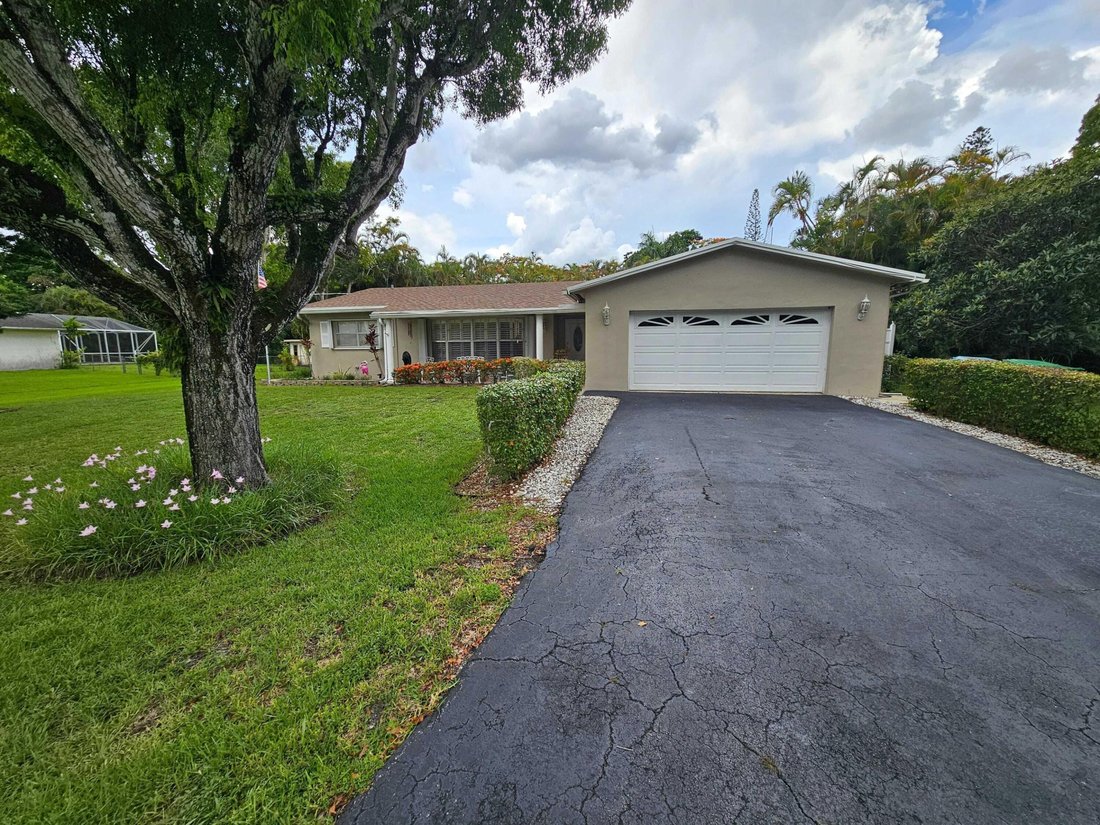 House in Davie, Florida, United States 2 - 18331359