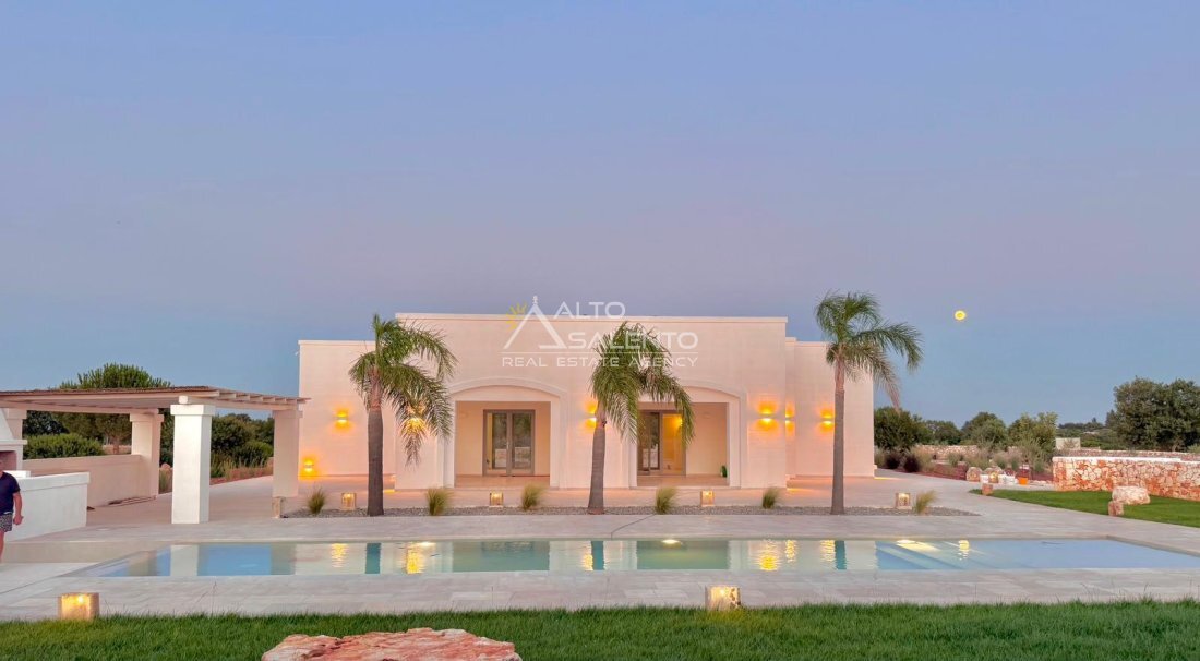 Villa in Ludovico Street - Corso Umberto I - Vittorio Emanuele Street, Ostuni, Apulia 2 - 17473470