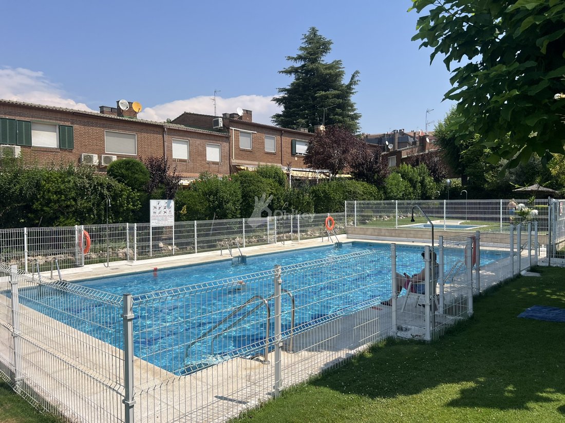 House in Majadahonda, Comunidad de Madrid, Spain 1 - 18370496