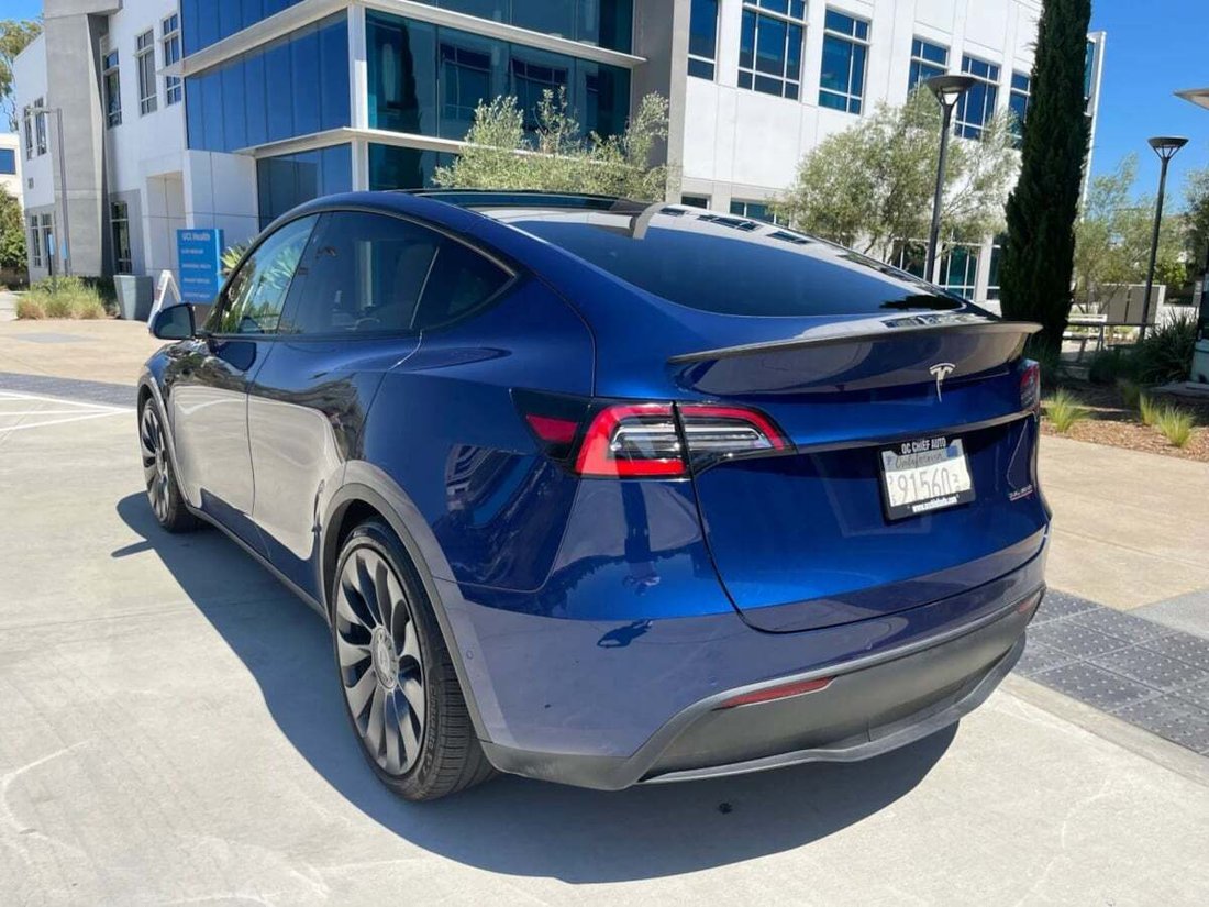 Suv in Newport Beach, CA, United States 5 - 18258151