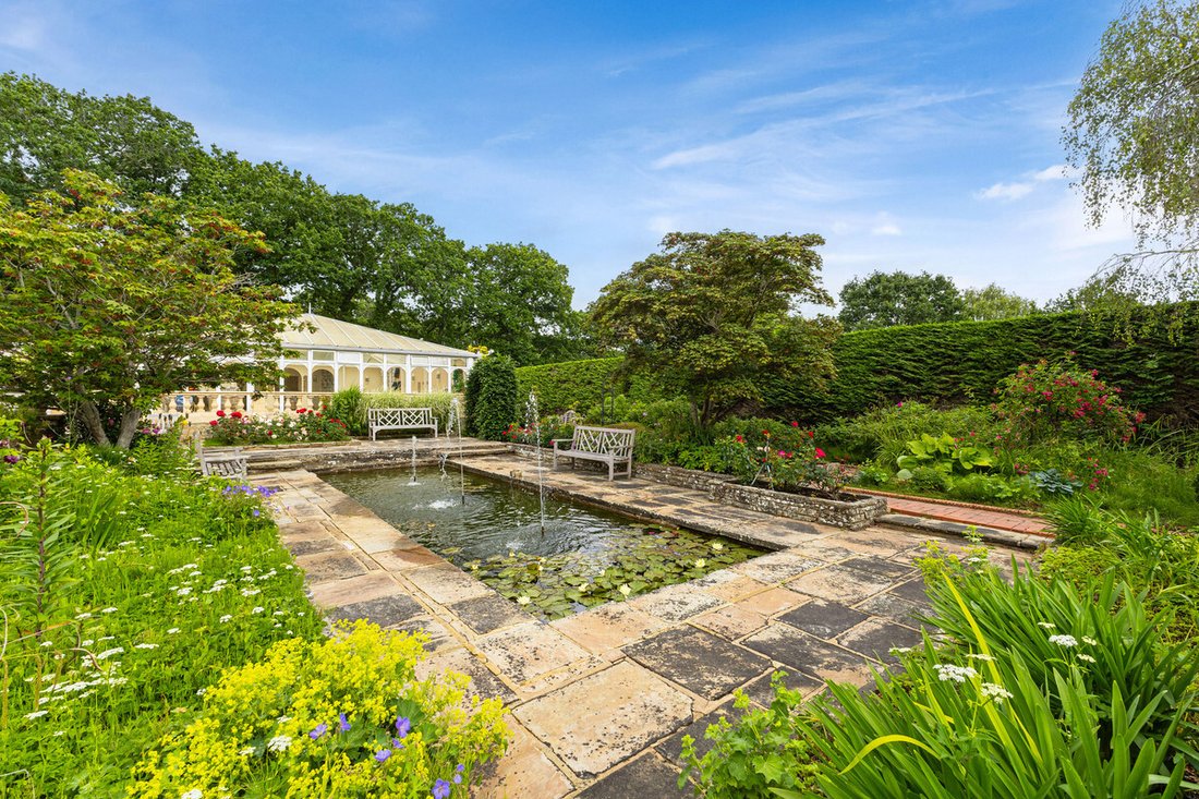 Country House in Graffham, England 4 - 18370721