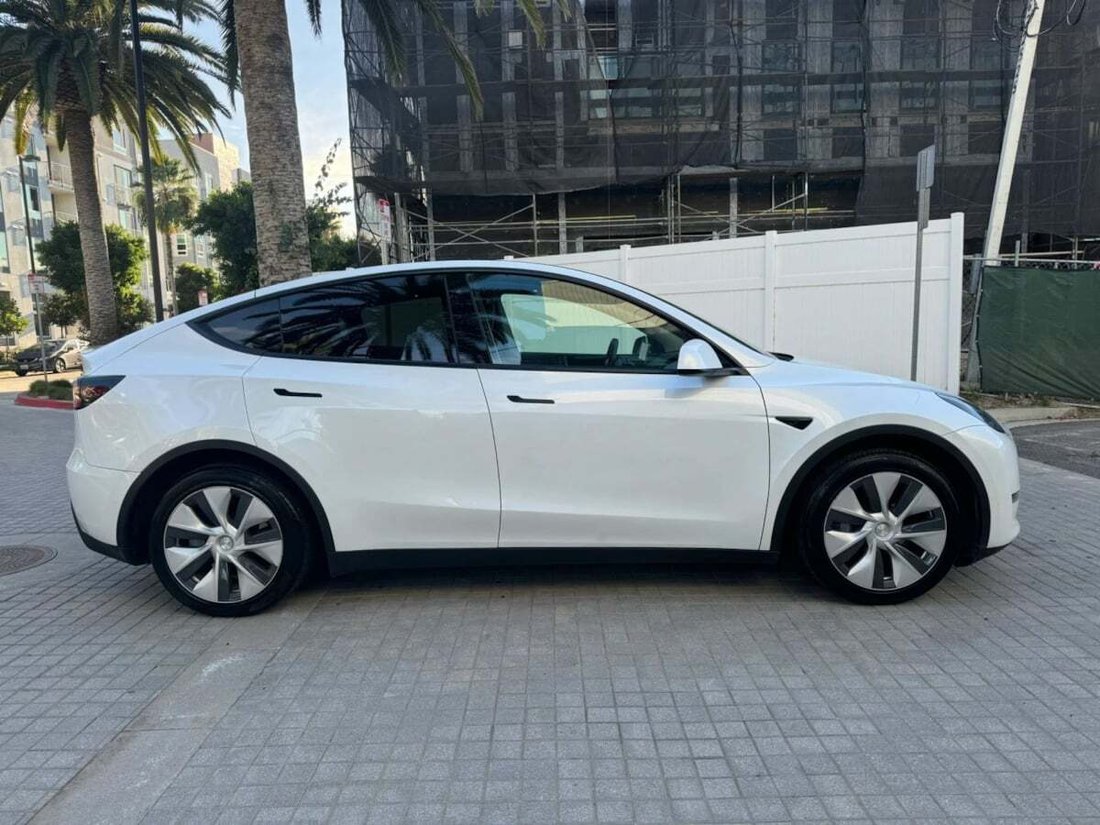 Suv in Newport Beach, CA, United States 5 - 18291104