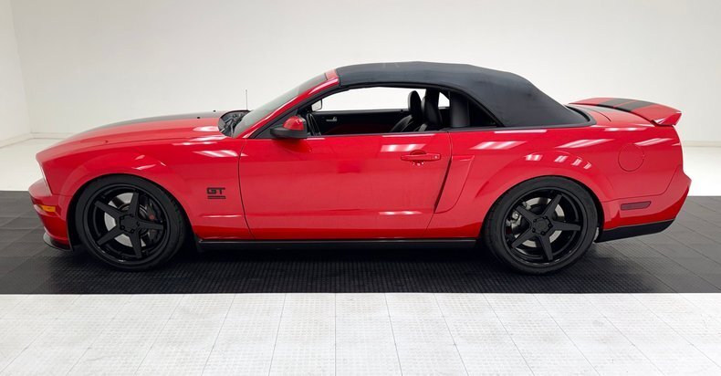 Cabriolet in Morgantown, United States 3 - 18371143