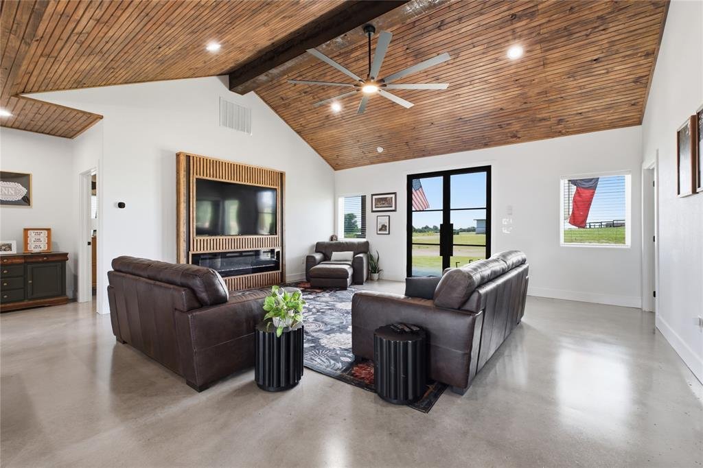 House in Decatur, Texas, United States 4 - 18370989