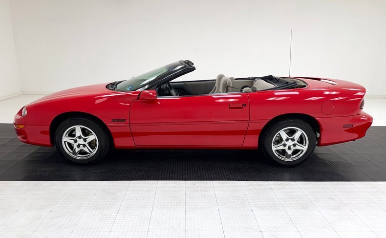 Cabriolet in Morgantown, United States 4 - 18371072