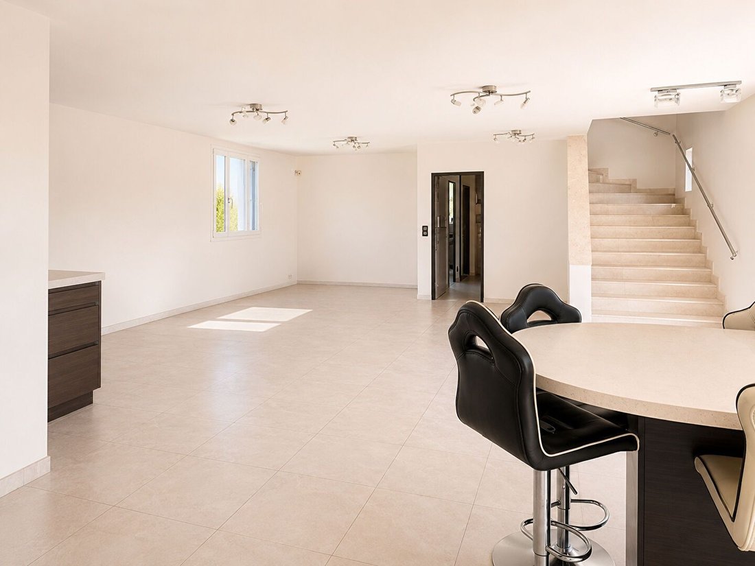House in Chapet, Ile-de-France, France 3 - 18370909