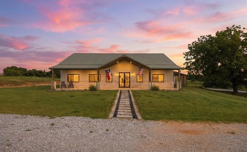 House in Decatur, Texas, United States 1