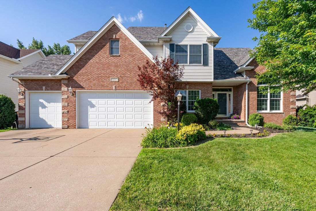House in Bettendorf, Iowa, United States 1 - 18370838