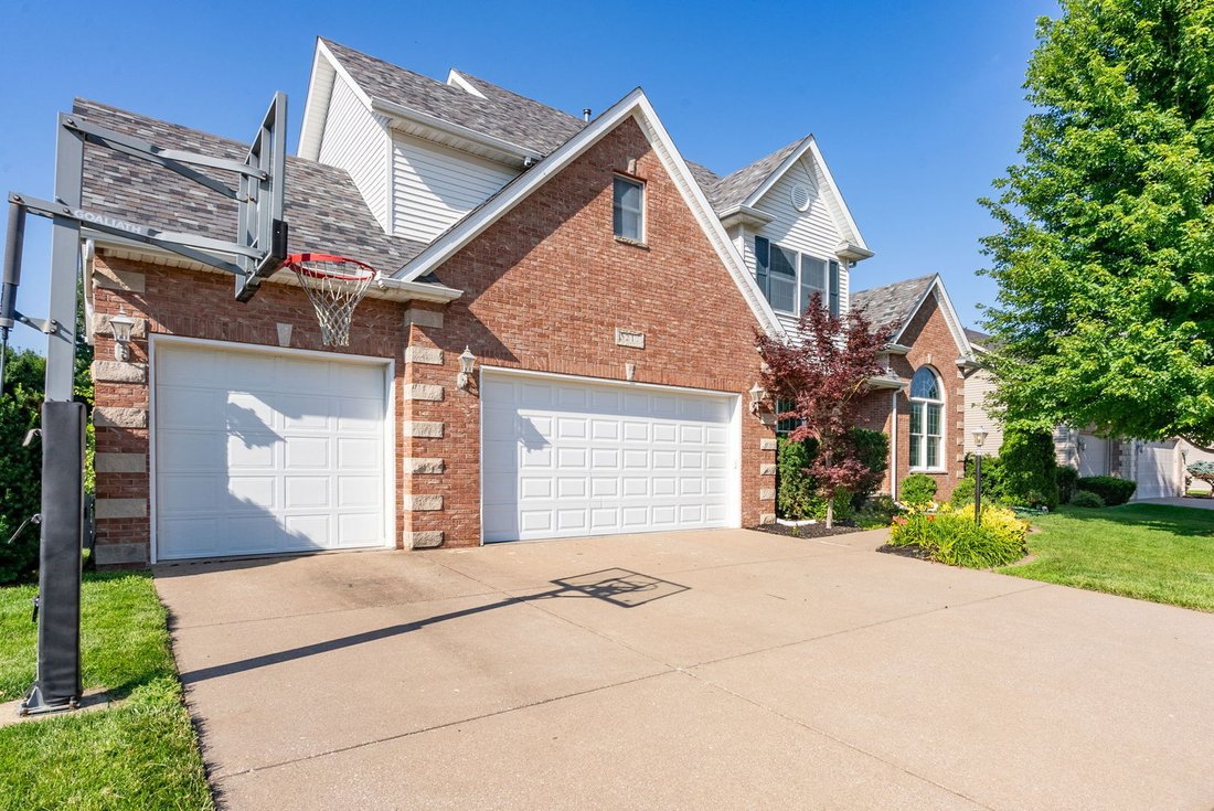 House in Bettendorf, Iowa, United States 2 - 18370838
