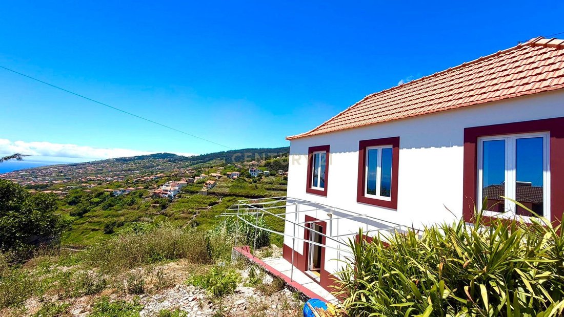 Villa in Calheta, Madeira, Portugal 3 - 18371263