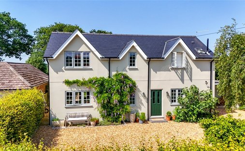 House in Thorney Hill, Sopley, England 1
