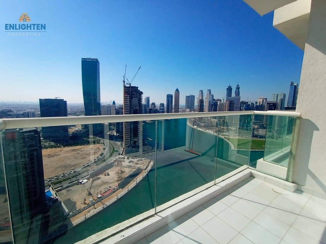 Apartment in Business Bay, Dubai, United Arab Emirates 1 - 18371050