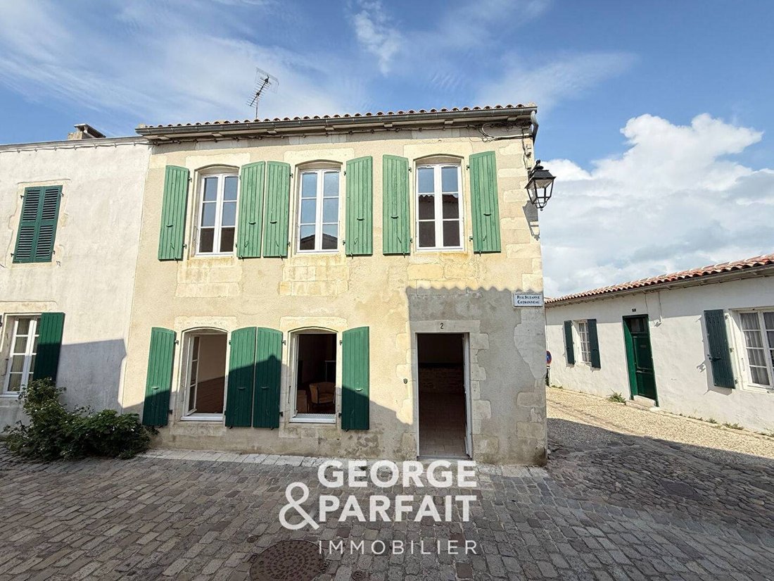 House in Saint-Martin-de-Ré, Nouvelle-Aquitaine, France 1 - 18288748