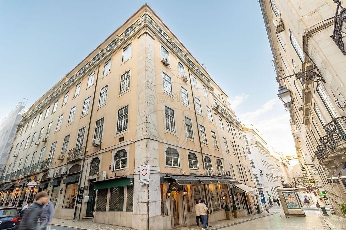 Sao Vicente, Lisbon, Portugal 1 - 18371061