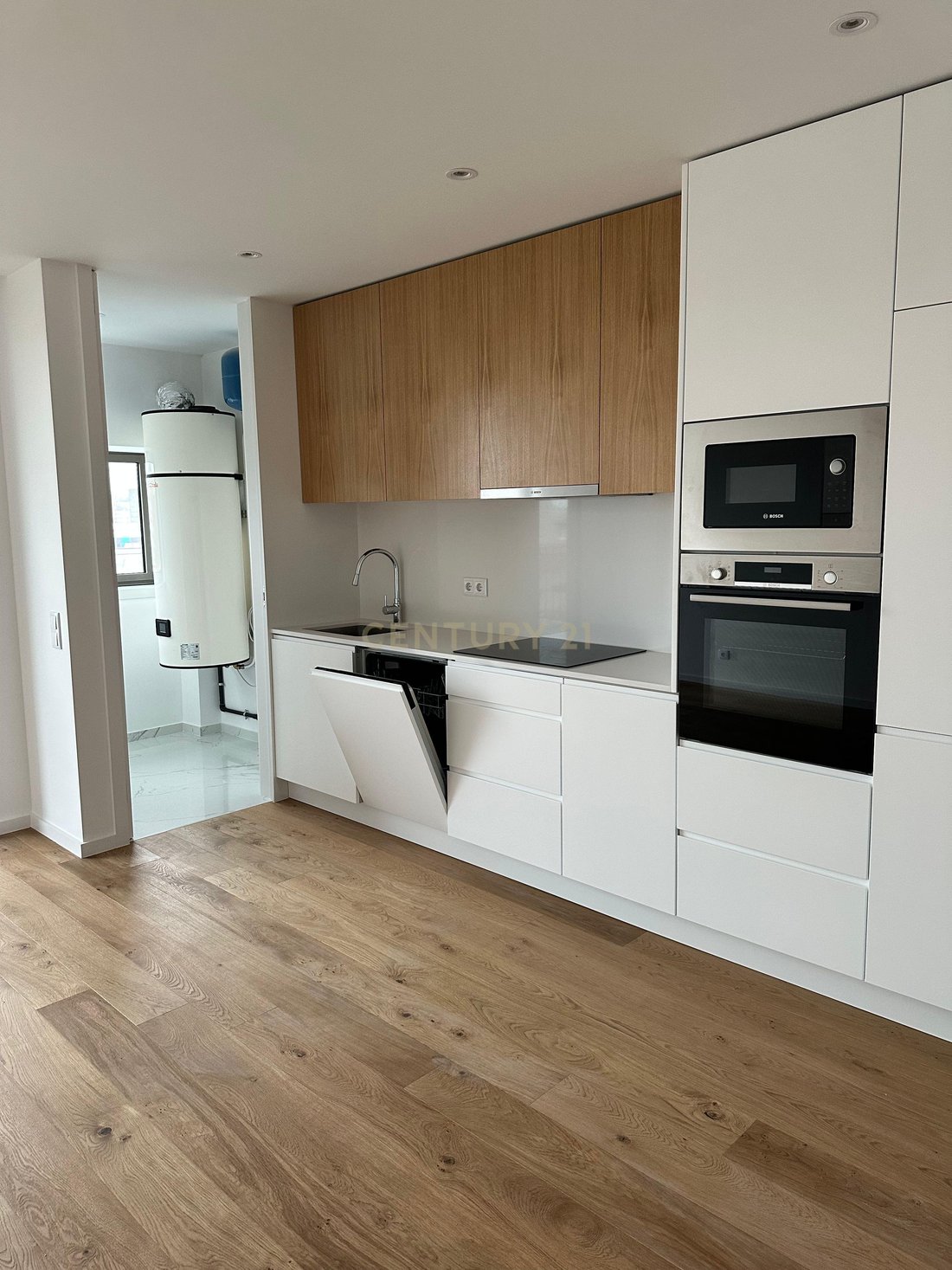 Apartment in Matosinhos e Leca da Palmeira, Porto District, Portugal 1 - 17444259