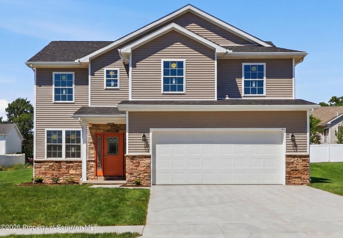 House in Moosic, Pennsylvania, United States 1 - 17152300