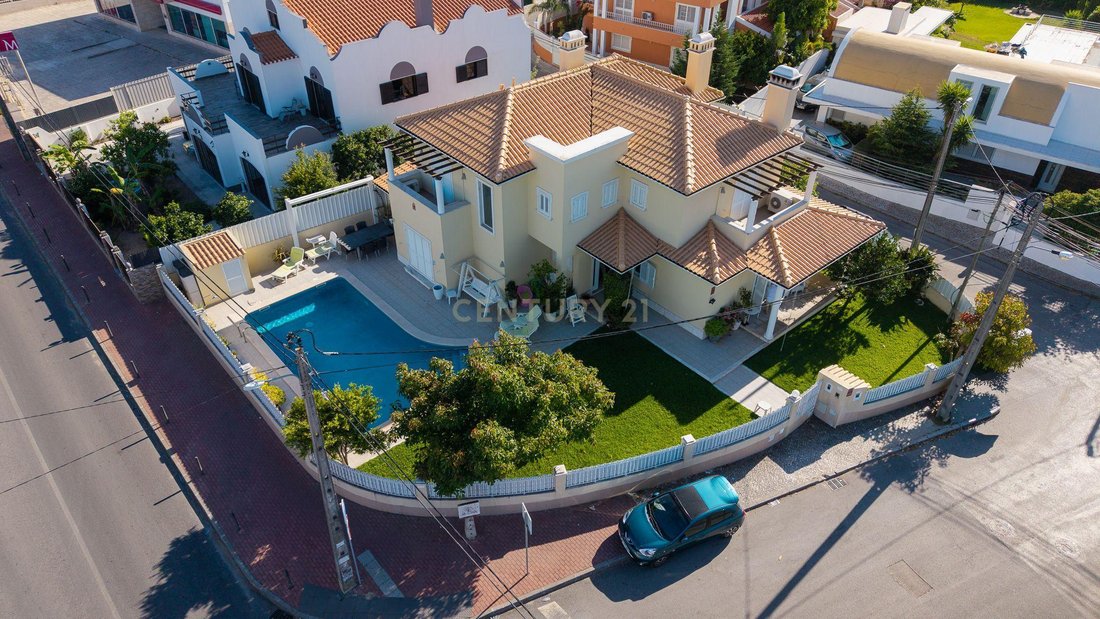 Villa in Charneca de Caparica e Sobreda, Setubal, Portugal 3 - 18089843