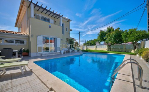 Villa à Charneca de Caparica et Sobreda, Setúbal Municipality, Portugal 1
