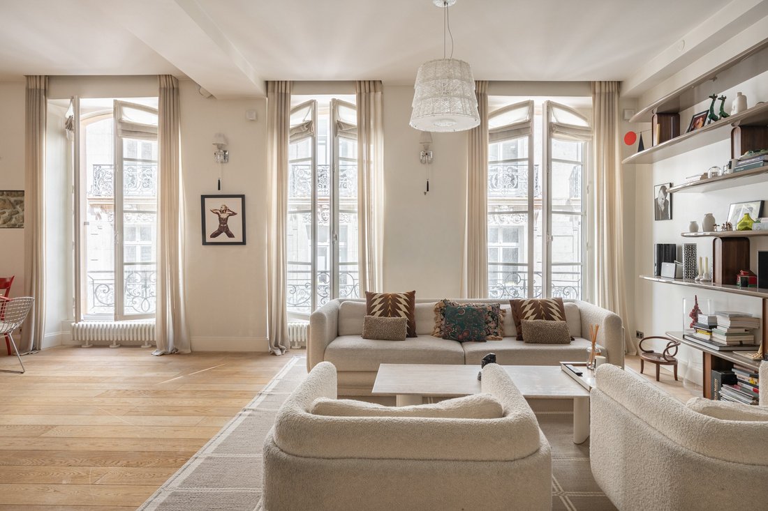 Appartamento a San Germain l'Auxerrois, Paris 1er Arrondissement, Parigi 3 - 18371089