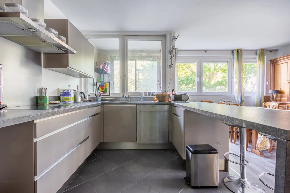 Apartment in Carrieres, Charenton-le-Pont, France 5 - 17837353
