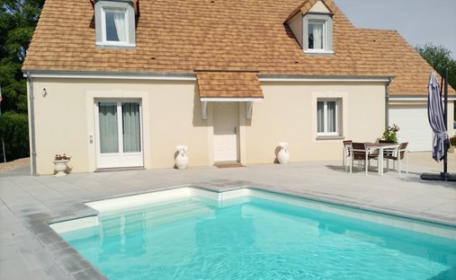House in Houdan, Ile-de-France, France 1