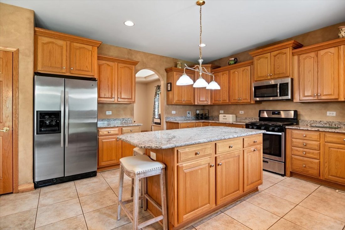 House in Addison, Illinois, United States 4 - 18370834