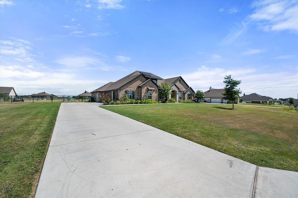 House in Weatherford, Texas, United States 2 - 18370976